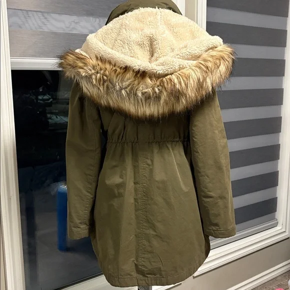 Ricki’s Spring Parka - Picture 5 of 8